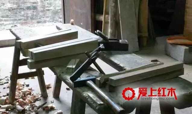 红木家具的刨削可是一门技术活-3