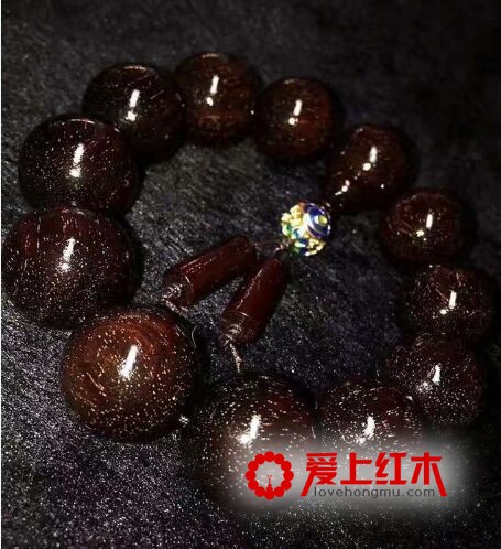小叶紫檀手串中那些“银星紫檀”是什么鬼？-1