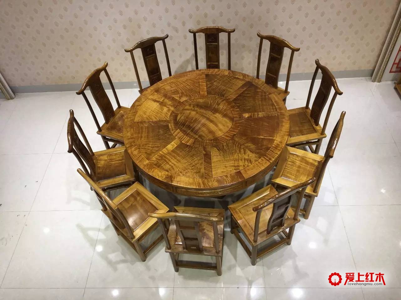 红木餐桌精品欣赏 古典与现代的完美结合-1