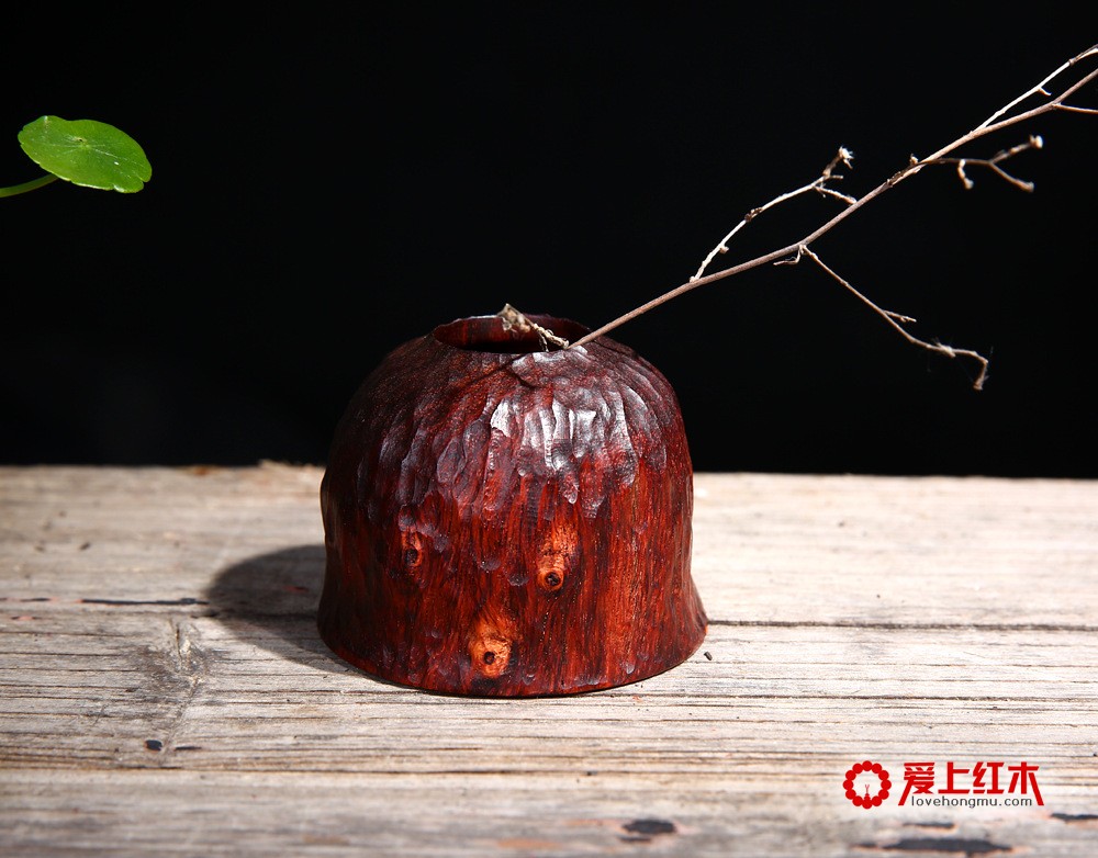 充满中式元素的檀木花瓶装饰摆件欣赏【图】-2