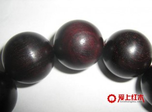 教你如何鉴别小叶紫檀真假？