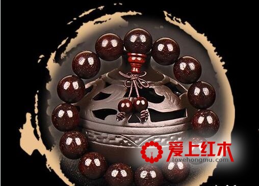 为什么你的小叶紫檀手串越玩越黑？-3