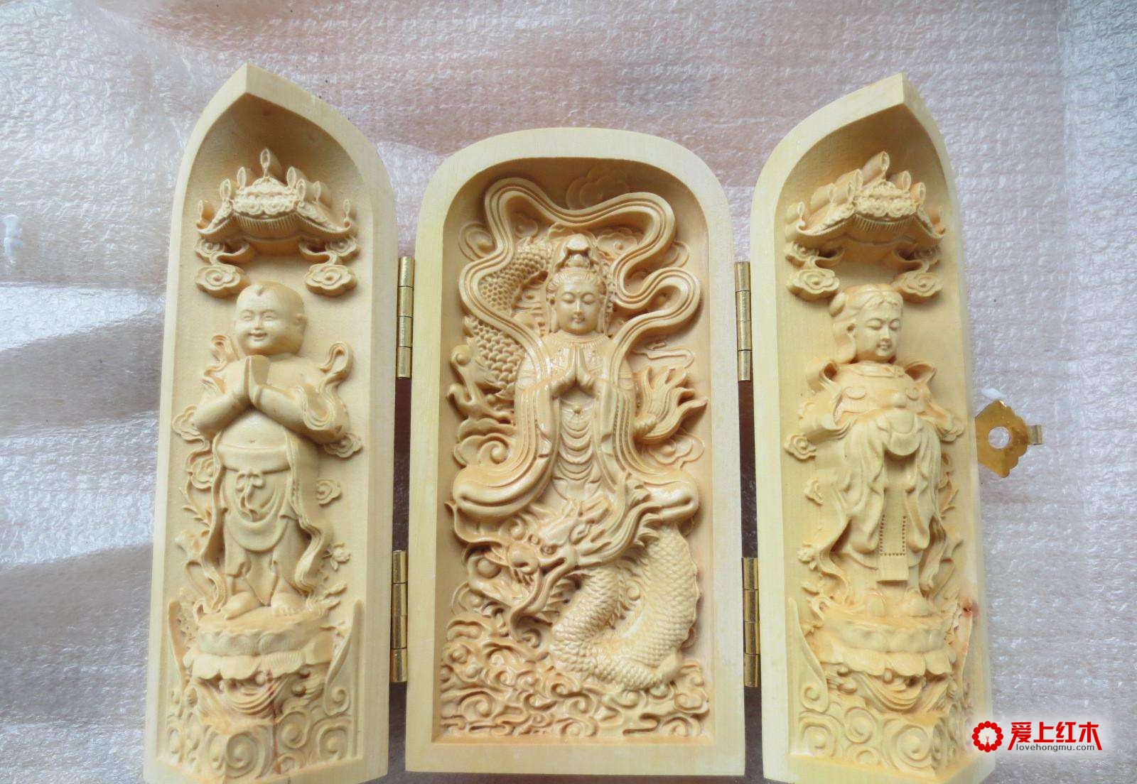 如何对仿古类木雕工艺品进行保养