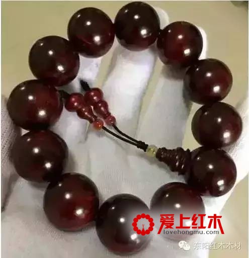 紫檀佛珠有缘可得 紫檀佛珠如何盘玩比较好