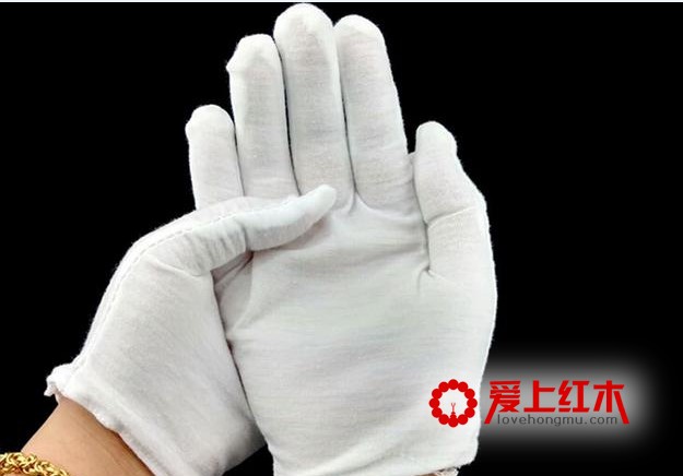 如何盘玩小叶紫檀、黄花梨等木质手串和手把件-4