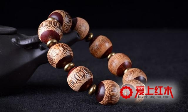 金牛配紫檀，双子配沉香，原来佩戴手串也分星座-1