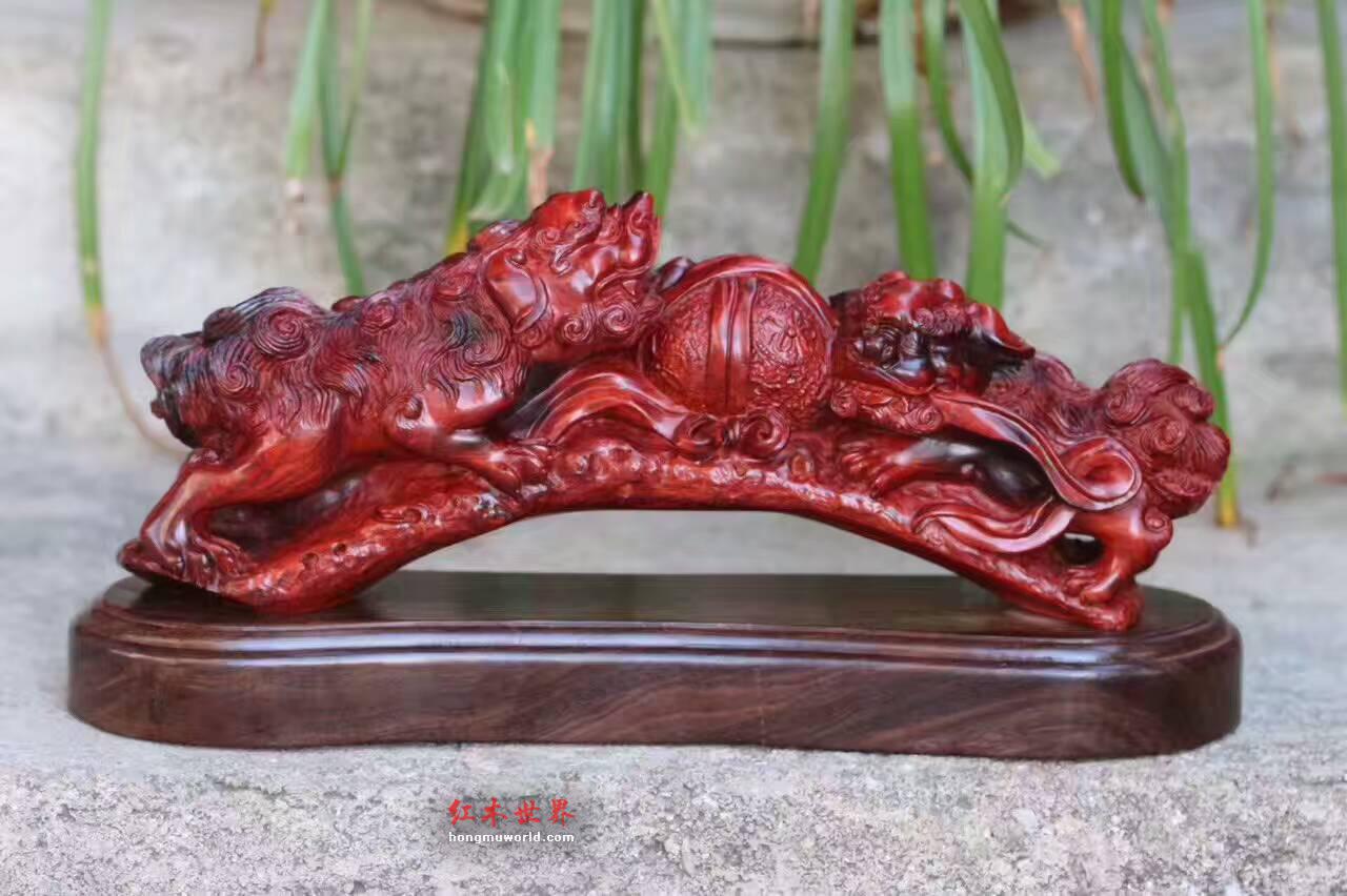 小叶紫檀摆件把件《双狮戏球》寓意风调雨顺-3
