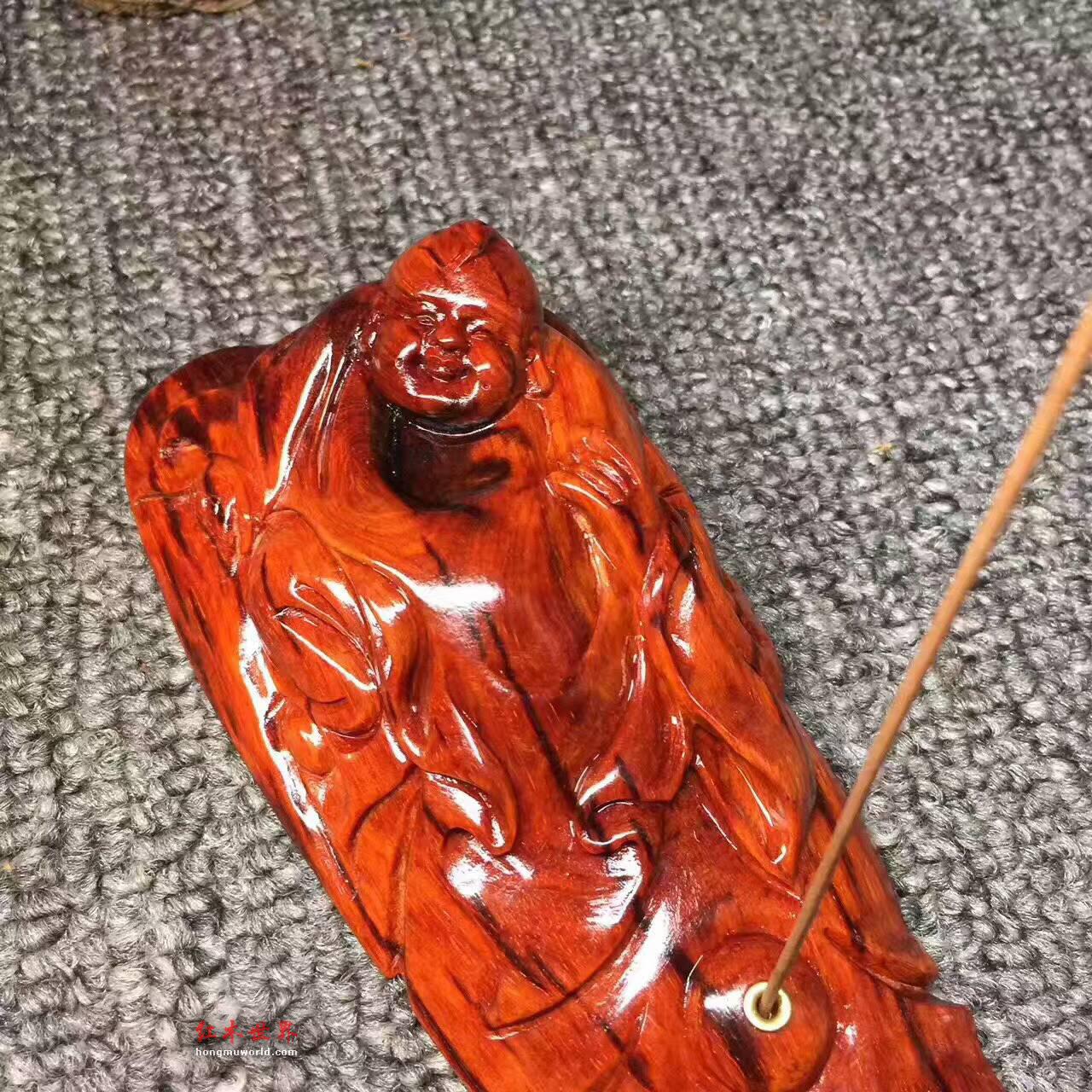 《善财童子》香插 小叶紫檀鸡血红泥料打造-6