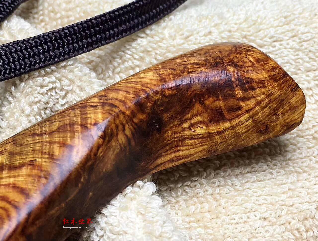 海南黄花梨随形手把件 黄金满水波纹精致小巧-4