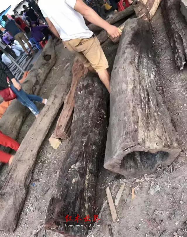 最近越南红木市场异常火爆，可以说红木家具和红木板料一个小时一个价-6