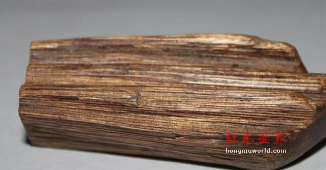 这四种虽非红木，但仍价值万金的木材-2